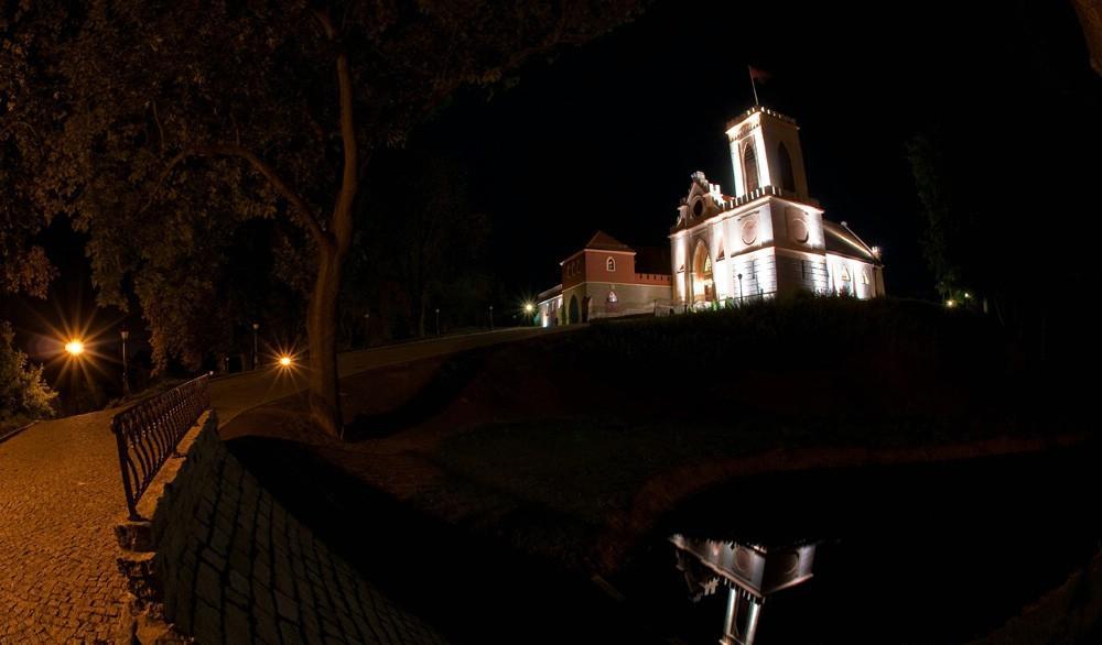 Zamek Gostynin Aparthotel Buitenkant foto