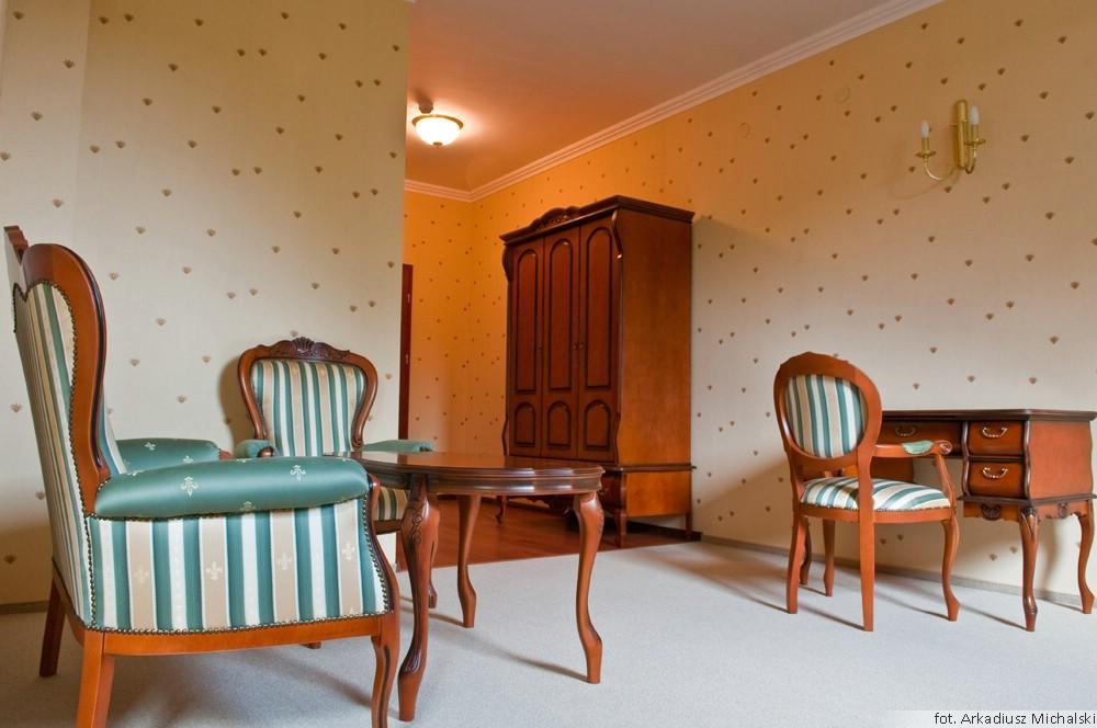 Zamek Gostynin Aparthotel Buitenkant foto