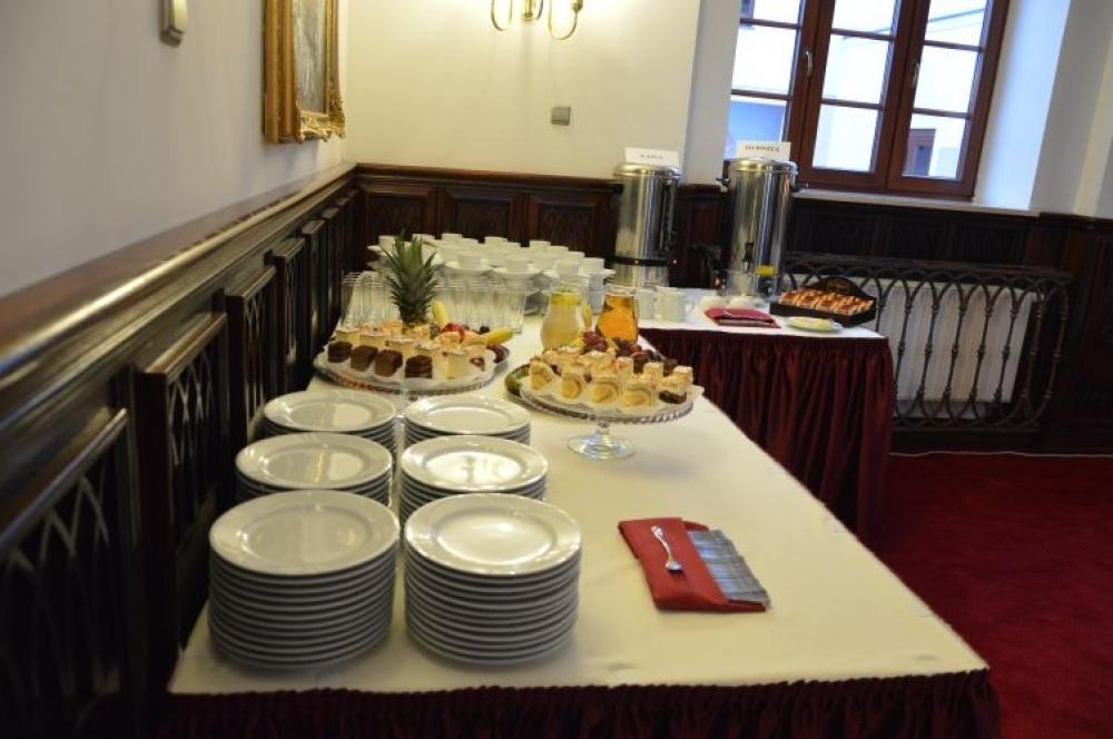 Zamek Gostynin Aparthotel Buitenkant foto