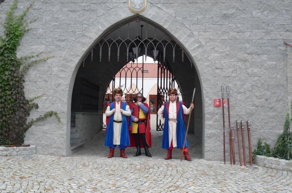 Zamek Gostynin Aparthotel Buitenkant foto